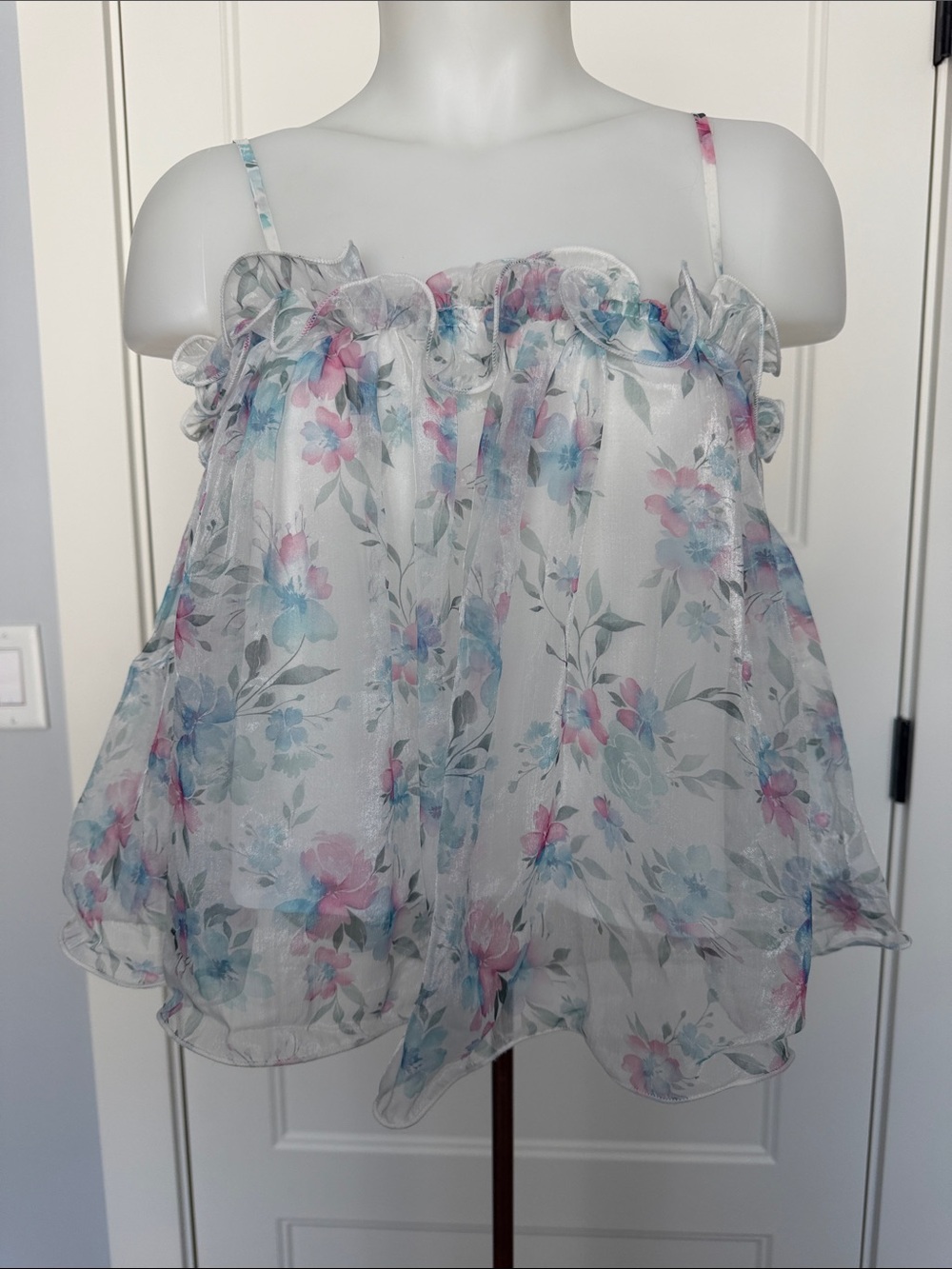 Lush Spaghetti Strap Ruffle Sheer Cropped Tank in Sz Small